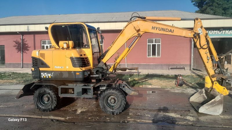 Мини экскаватор хундай 55wi Мини экскаватор хундай 55wi