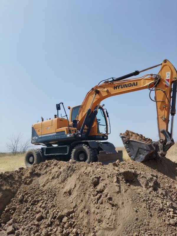 Hyundai 140 ekskavator