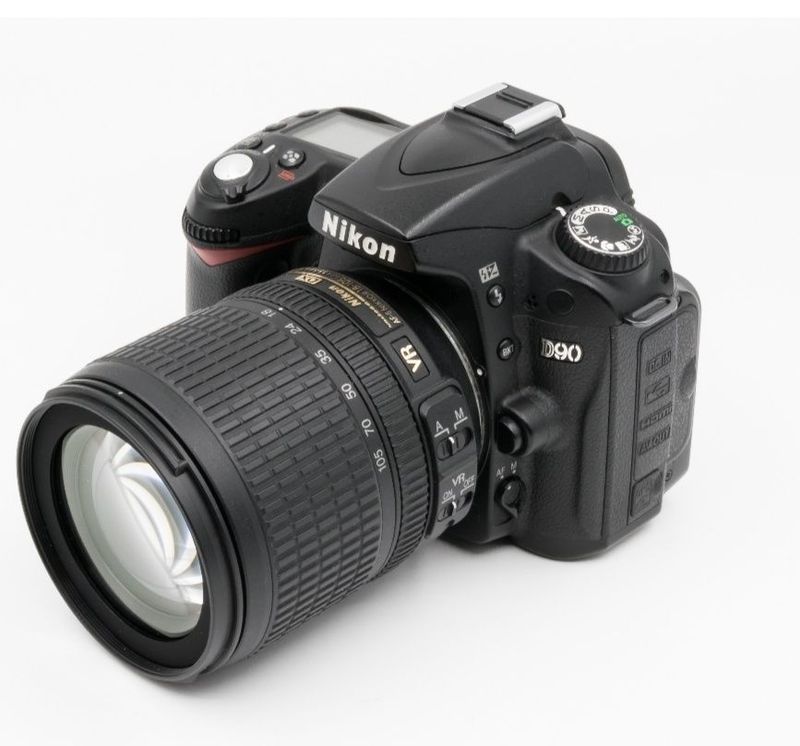 Nikon D90. Holati ideal Nikon D90. Holati ideal