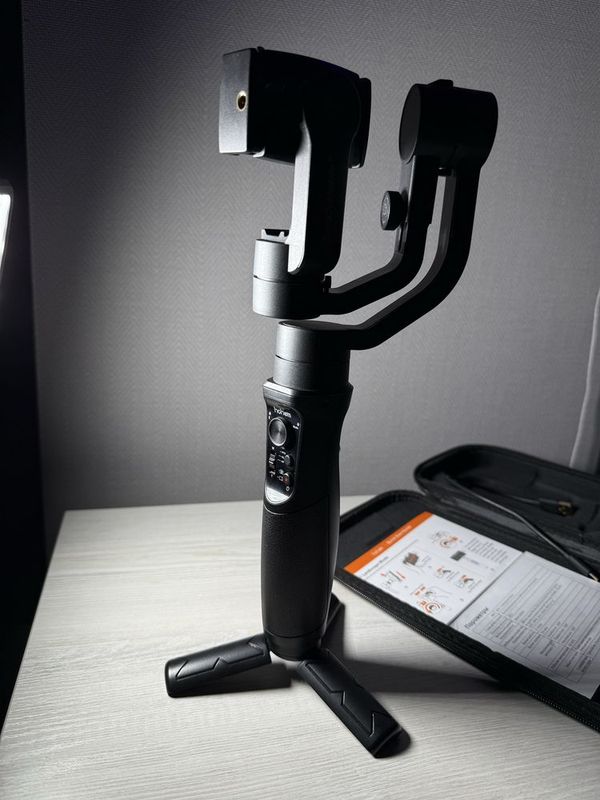 Hohem Gimbal (стедикам) — как новый, использовался 10 раз Hohem Gimbal (стедикам) — как новый, использовался 10 раз