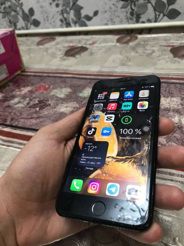 Iphone 7 + sotiladi Iphone 7 + sotiladi
