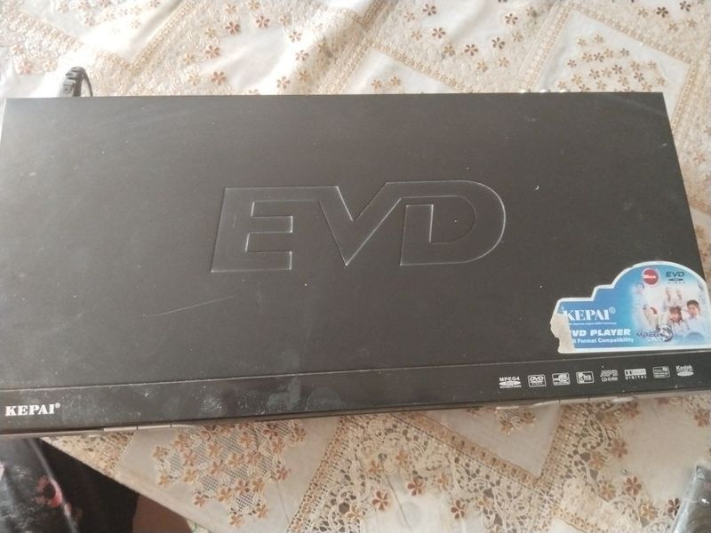 DVD tv evd televizor