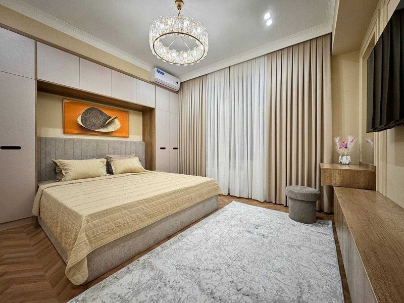 Паркентский • ЖК Oq Saroy • 4-комн • 125м² • этаж 4/8 • [336-YUL31]