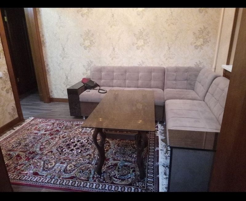 Сдаю квартиру Яккасарайский р-он парк Бабура 2-ком 2-этаж 4-этажном До Сдаю квартиру Яккасарайский р-он парк Бабура 2-ком 2-этаж 4-этажном До