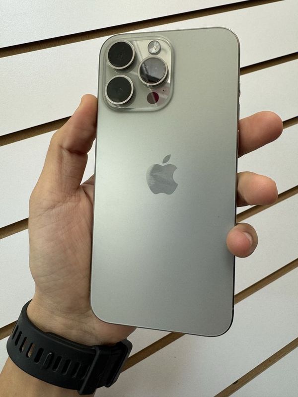 Срочно iPhone 15pro max 256GB Срочно iPhone 15pro max 256GB