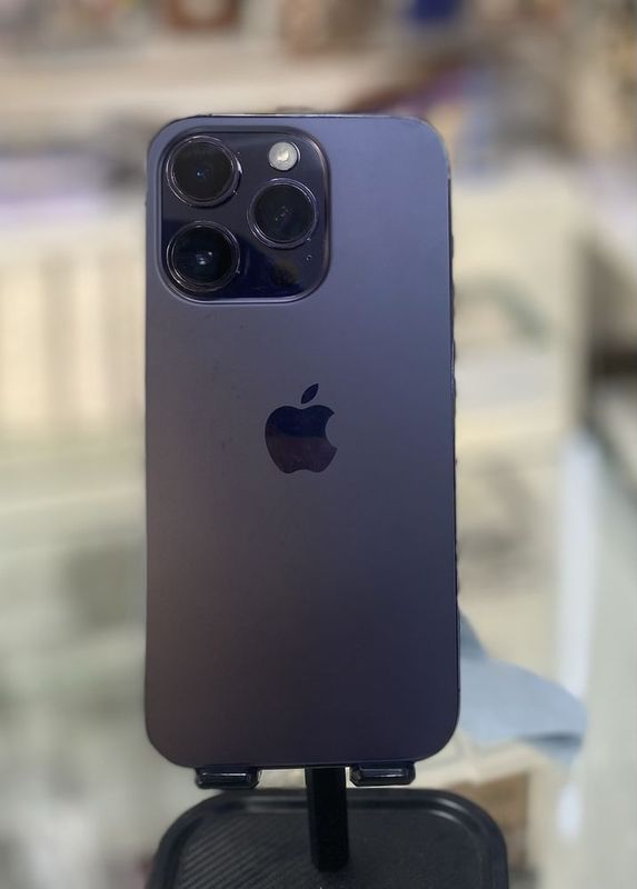 Iphone 14 pro esim Iphone 14 pro esim