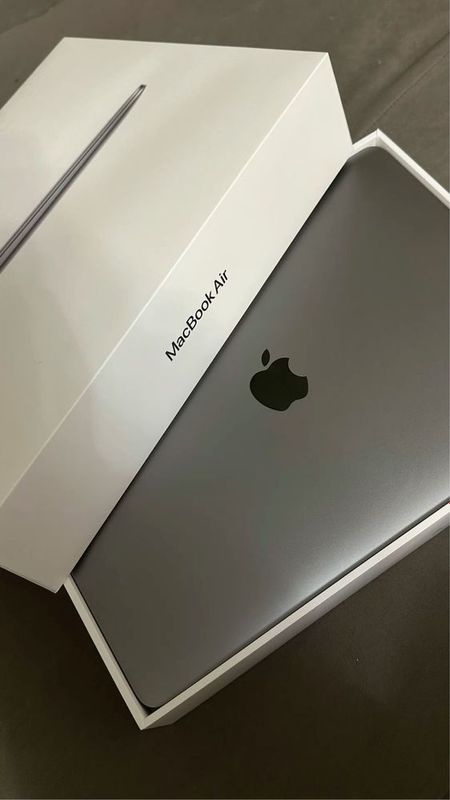 Macbook Air M1 100 sikl yangi Macbook Air M1 100 sikl yangi