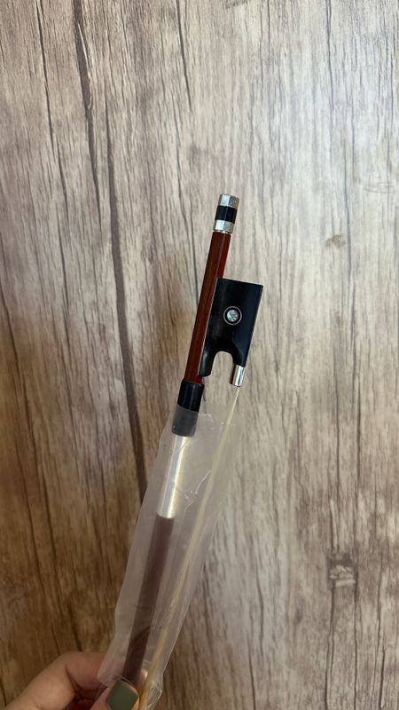 Смычок pernambuco для скрипки 4/4 Смычок pernambuco для скрипки 4/4