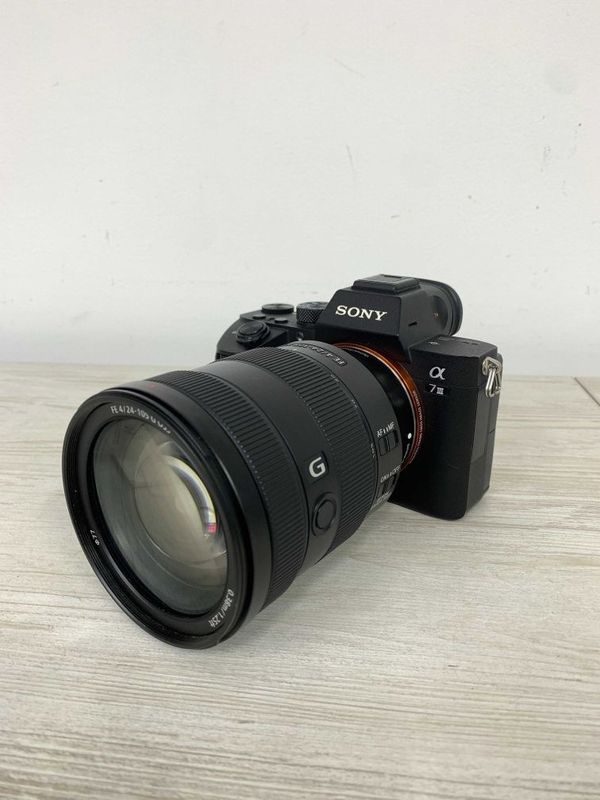 Sony Alpha 7 iii kit 24-105 Sony Alpha 7 iii kit 24-105