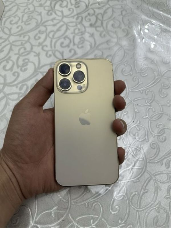 Iphone 13 pro gold