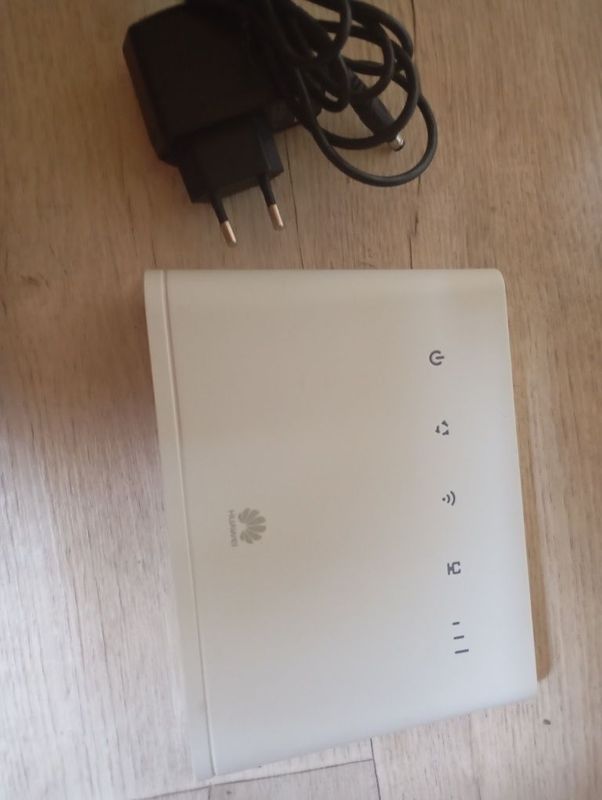 Продам Wi-Fi роутер Сим-карта тоже Продам Wi-Fi роутер Сим-карта тоже