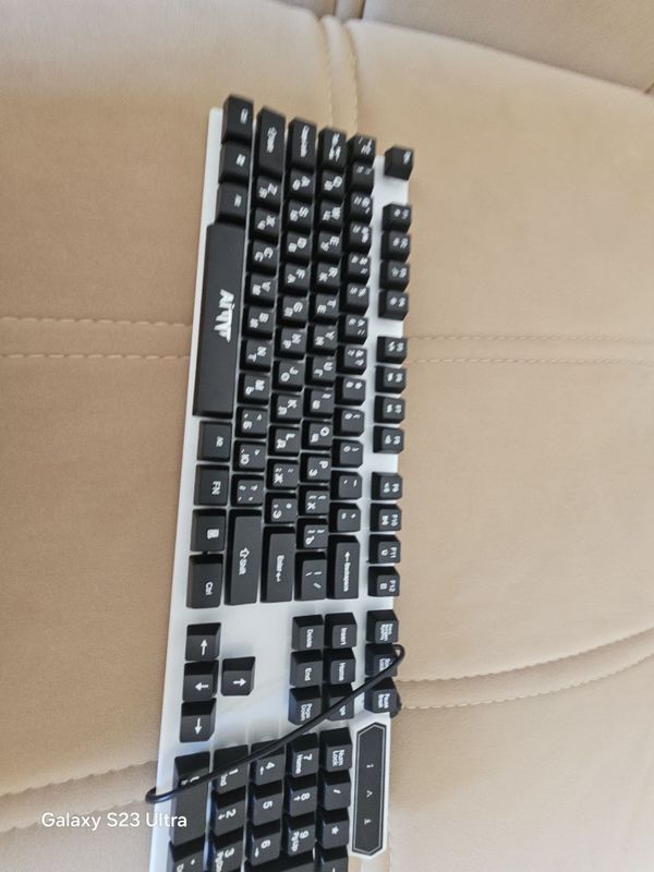 Клавиатура с rgb подсветкой Клавиатура с rgb подсветкой