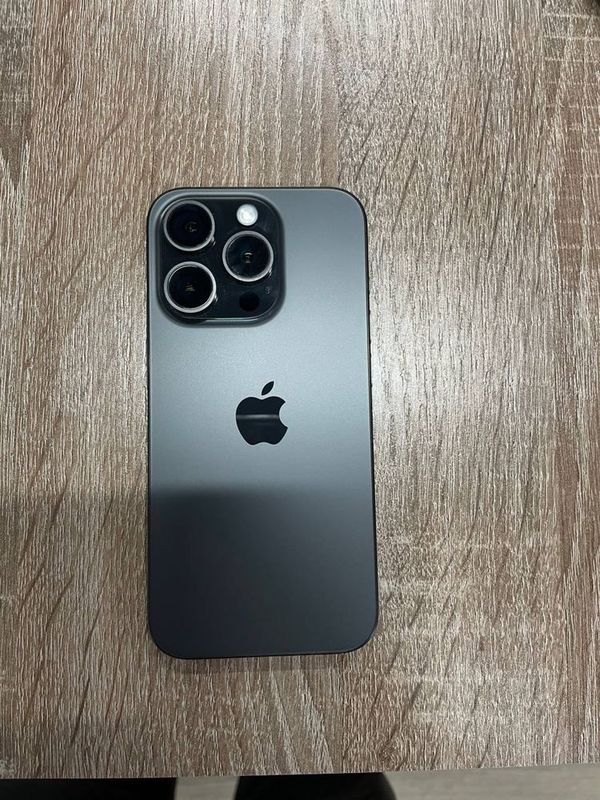 Iphone 15 pro black titanium 128 gb Iphone 15 pro black titanium 128 gb