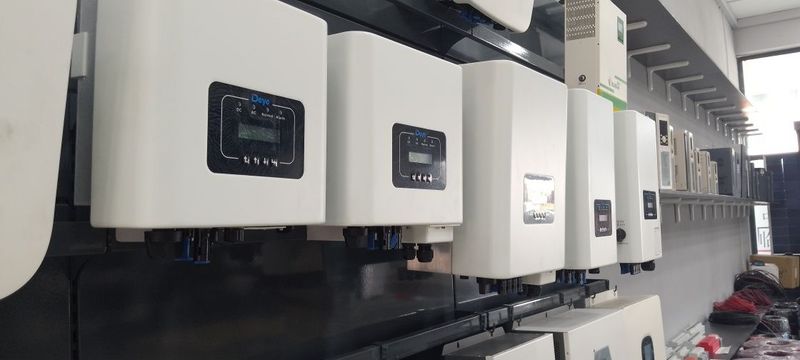 Jinko solar, longi himo x10,deye inverteri va lider kabellar mavjud Jinko solar, longi himo x10,deye inverteri va lider kabellar mavjud