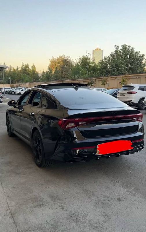 Kia K5 4-pozitsiya Yili 2023
