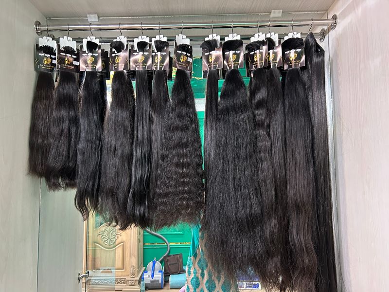 Naturalni sochlar 60 smdan 1 metrgacha Naturalni sochlar 60 smdan 1 metrgacha
