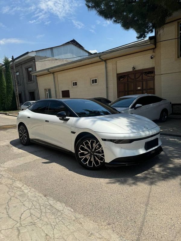 Натариус Zeekr 007 2WD 75kWt 2024 Натариус Zeekr 007 2WD 75kWt 2024