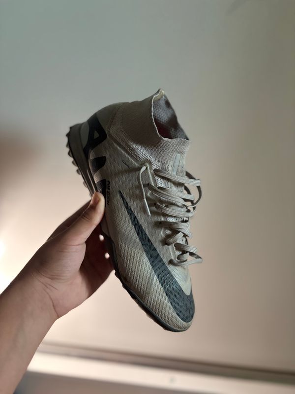 Футбольные сороконожки Nike Air Zoom