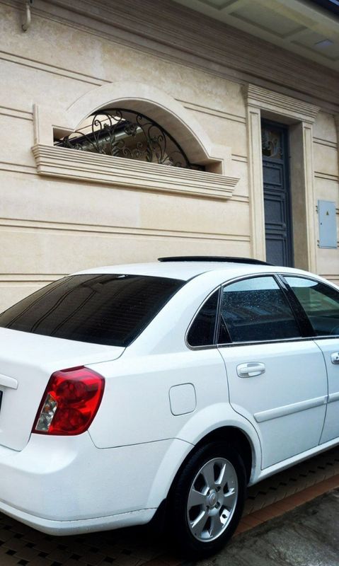 Lacetti 2009 yil 3 poz benzin Lacetti 2009 yil 3 poz benzin
