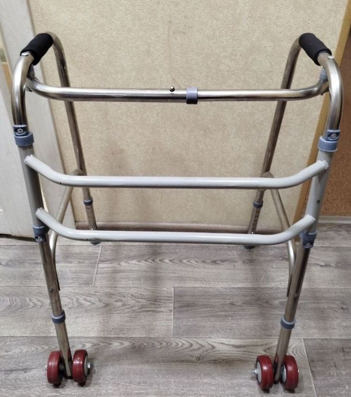 Ходунки для пожилых