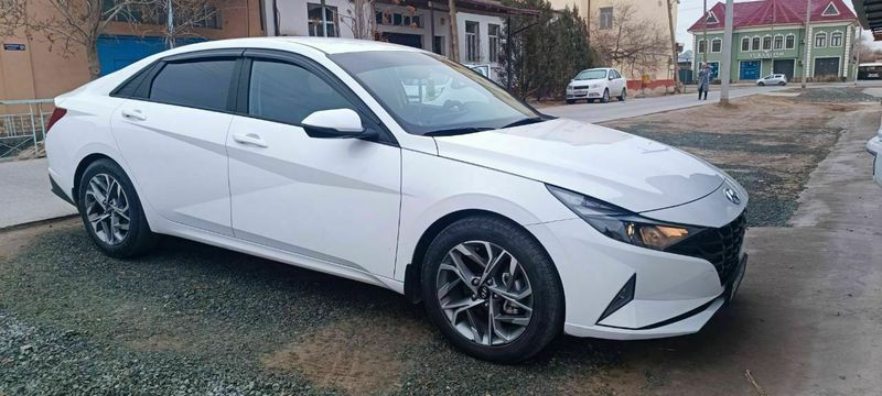 Продам Hyundai Elantra 2022