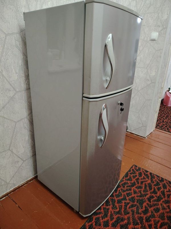 LG 2 kamerniy xolodilnik satuwda LG 2 kamerniy xolodilnik satuwda