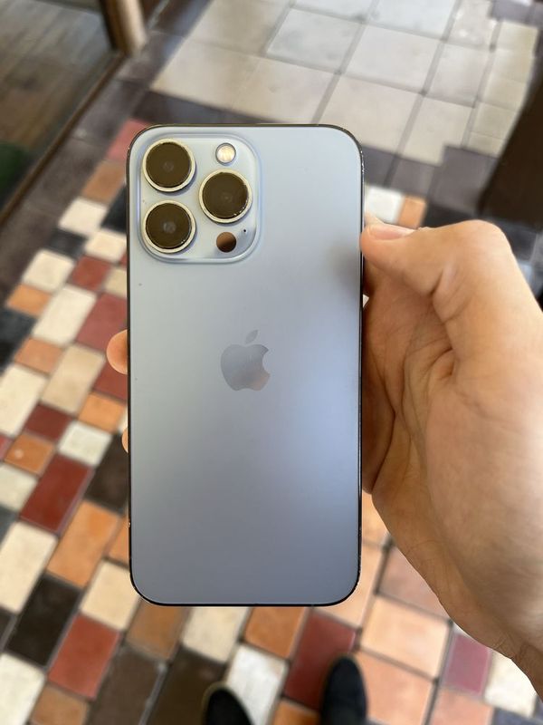 Iphone 13 pro blue