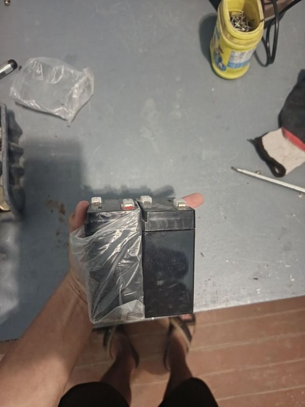 Akumlator 6V 4.5Ah sotiladi 13 dona Akumlator 6V 4.5Ah sotiladi 13 dona