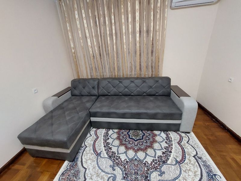 ППродаётся диван-уголок 1,50×2,50. В отличном состоянии. ЦУМ