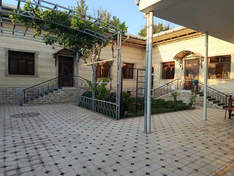 Продается участок в городе Бекабад.Bekobodda hovli sotiladi