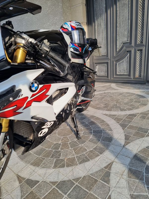 BMW s1000 rr sotiladi! BMW s1000 rr sotiladi!