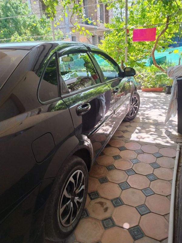 Lacetti 1.8 2012 M/T Lacetti 1.8 2012 M/T
