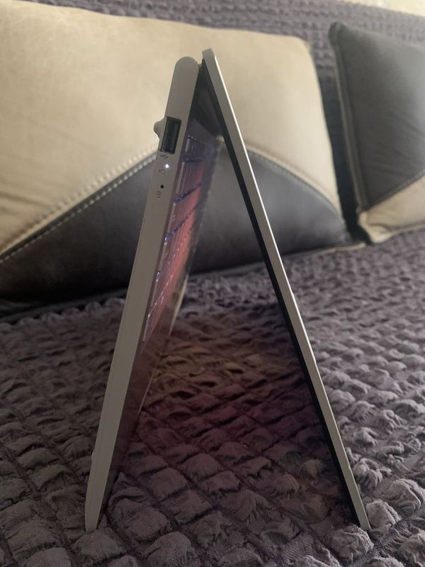 Asus Vivobook x1504za