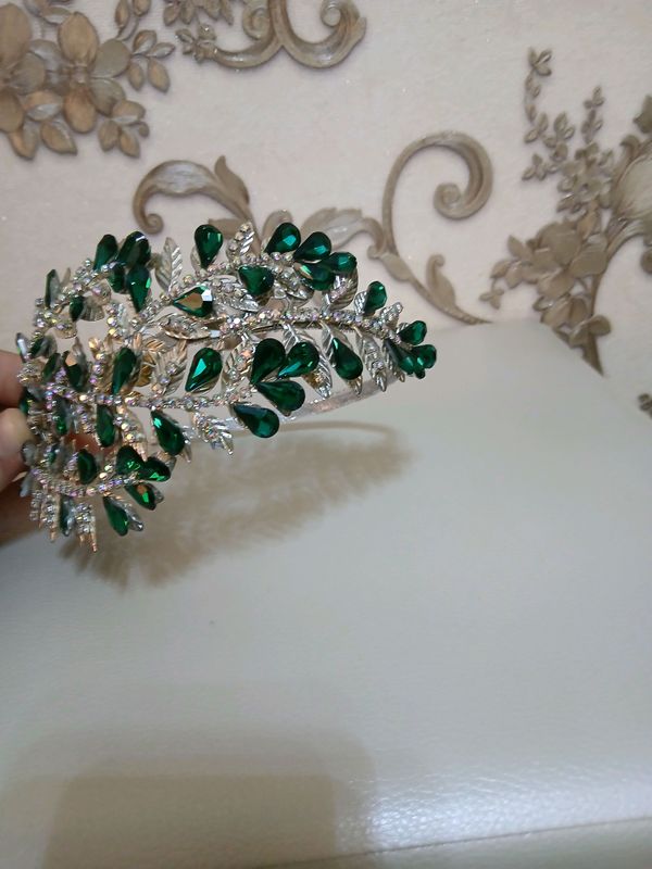 Diadema Kelinchaklar uchun Diadema Kelinchaklar uchun