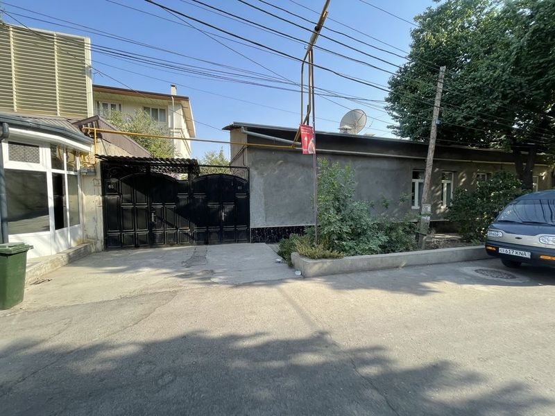 Продается чать дома в махалле Юнуса Раджабий в элитном районе, без мак
