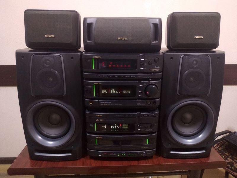 Музыкальный центр AIWA NSX-D858 Музыкальный центр AIWA NSX-D858