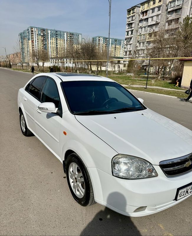 Lacetti 1.8 Avtomat Karobka Lyuki bor, Gaz balon 4 pakaleniya