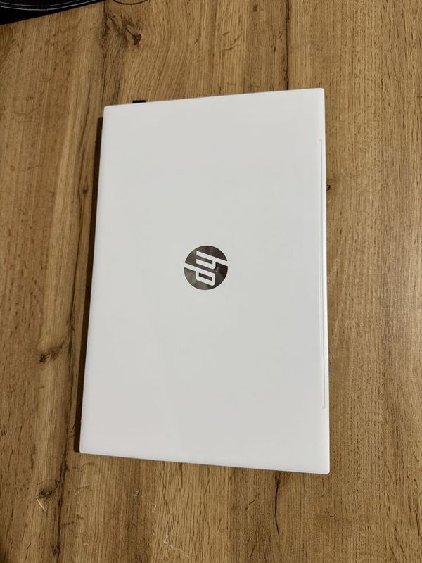 HP-Pavilion в отличном состоянии