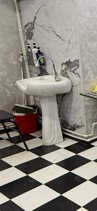 Salon uchun rakvina Salon uchun rakvina
