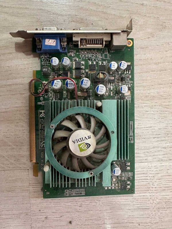 Видеокарта Nvidia 7300GT 512mb