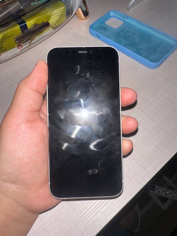 Iphone sotiladi 12 mini