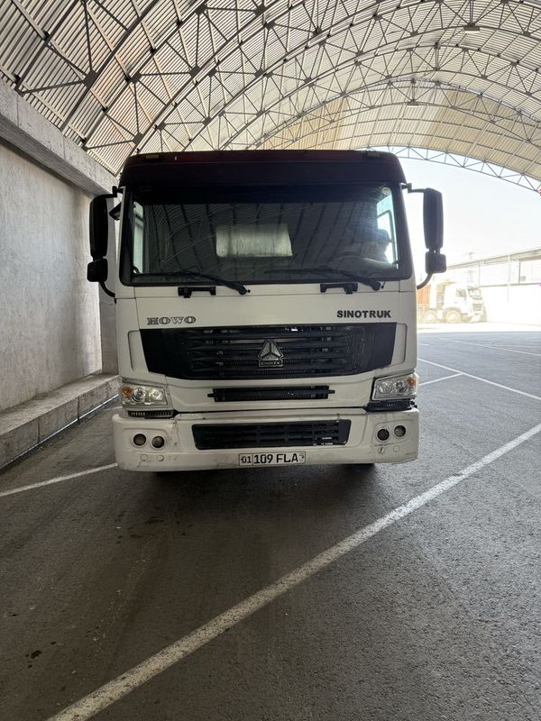 Howo Sinotruk va Yeksan yarim tirkama sotiladi Howo Sinotruk va Yeksan yarim tirkama sotiladi