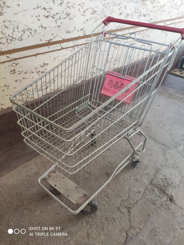 Продаётся тележка для магазина