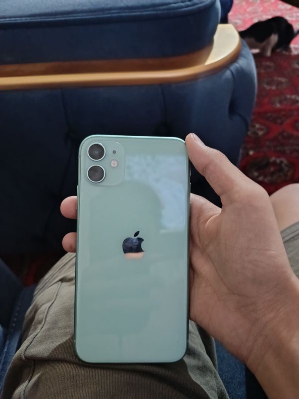 Iphone 11 128lik 83 emkost Iphone 11 128lik 83 emkost