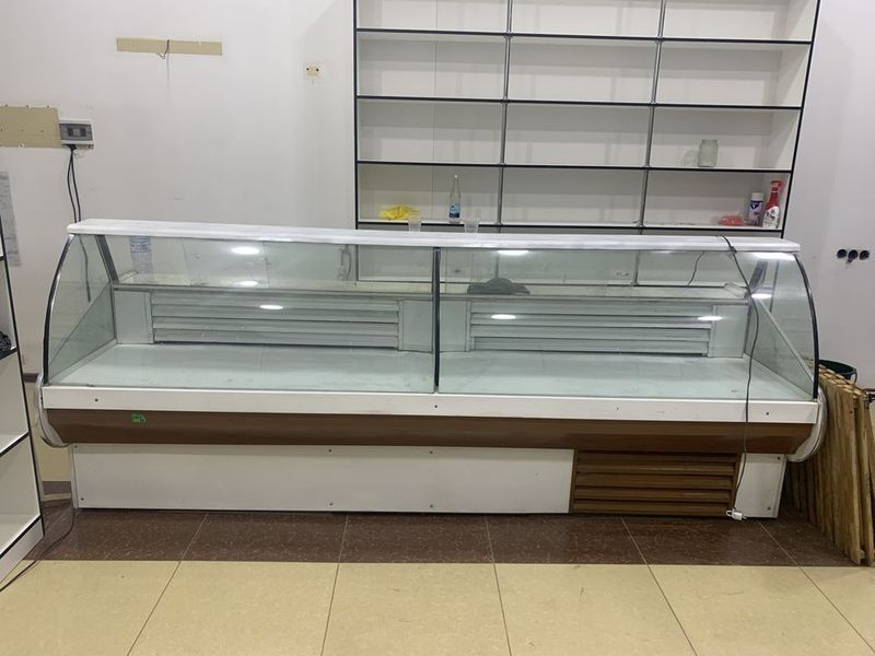 Xoldenik sotiladi 3 metirlik xolat alo darajada Xoldenik sotiladi 3 metirlik xolat alo darajada