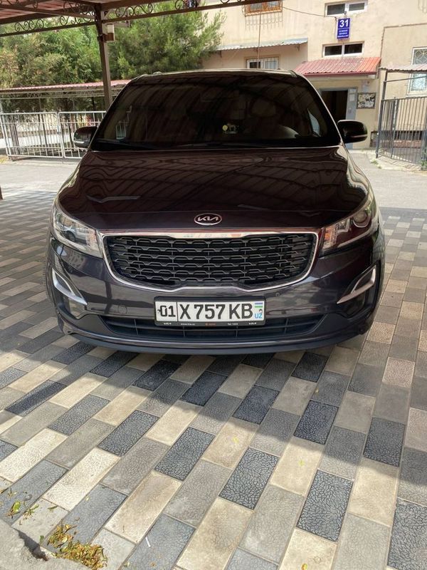 KIA Carnival 2019 идеальное состояние KIA Carnival 2019 идеальное состояние