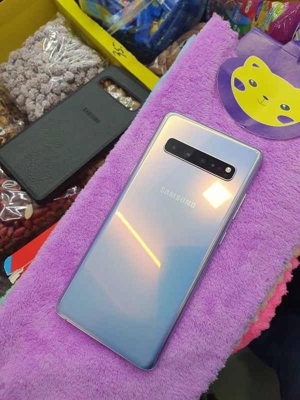 Samsung S10 5G 256Gb Sotiladi