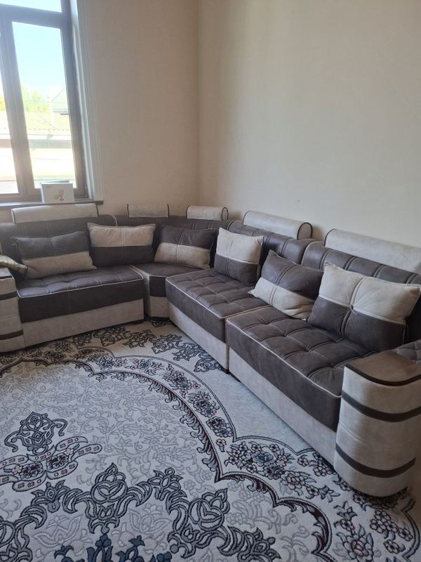 Mebel sotiladi srochna