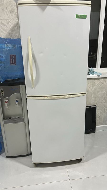 Продается холодильник б/у Продается холодильник б/у
