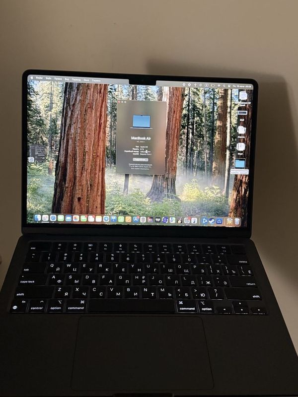 Macbook 13 m2 8/256g Macbook 13 m2 8/256g